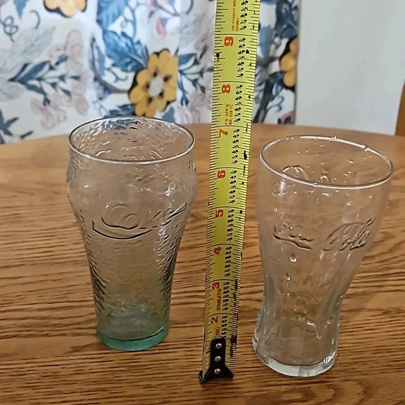 2 COCA COLA GLASSES - Picture 4 of 4